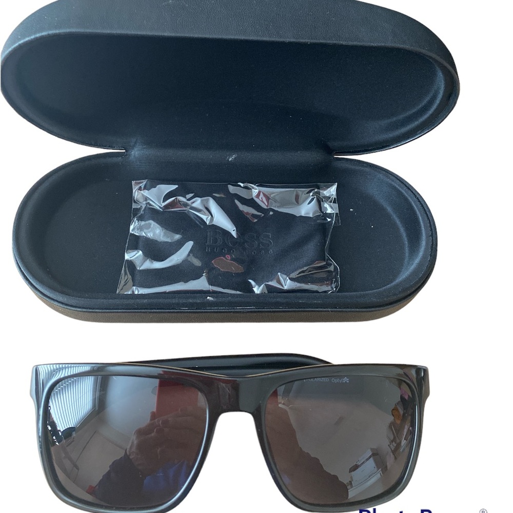 Men’s Hugo Boss polarized sunglasses